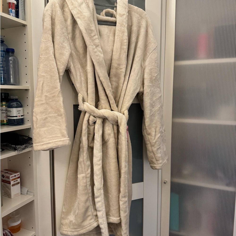 Summer & Rose Cream Robe